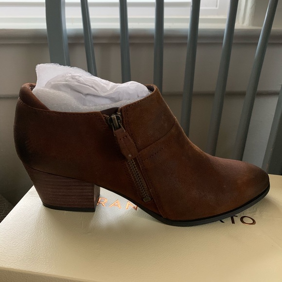 Like new brown booties - Picture 4 of 7